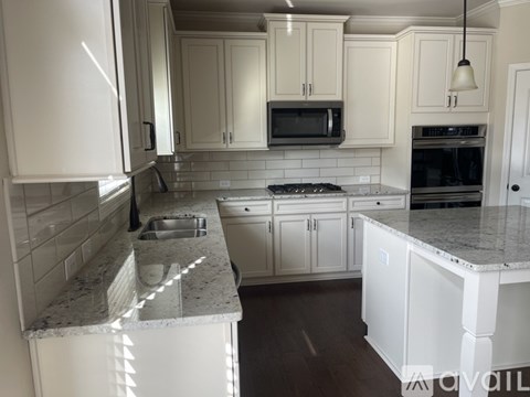 5320 Austrian Pine Ct 5 Beds Single Family Home for Rent - Photo Gallery 3