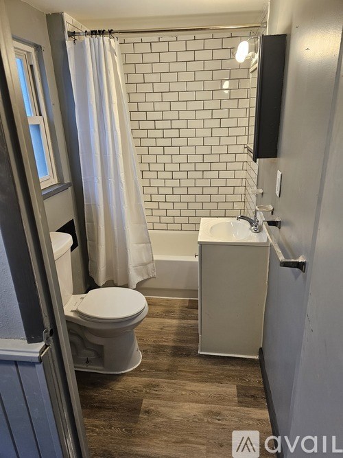 1014 Indiana Avenue 2 Beds Single Family Home for Rent - Photo Gallery 5