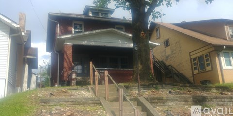 727 Michigan Avenue 3 Beds Apartment for Rent