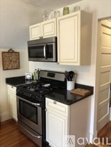 3 Guernsey St 1 Bed Apartment for Rent