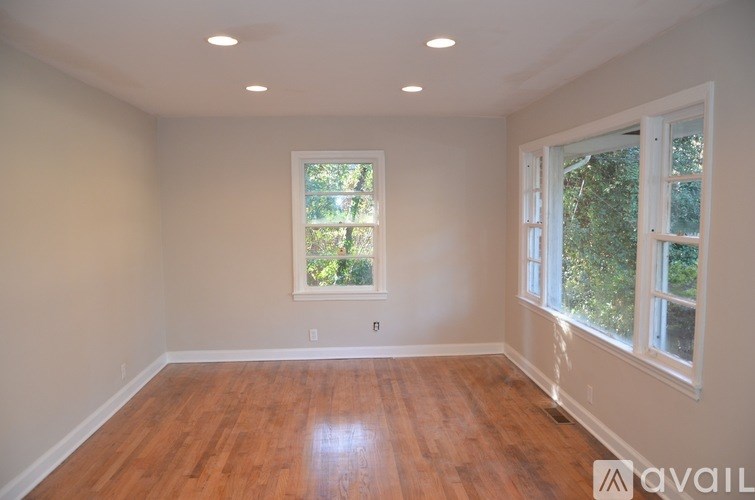 3411 Lark Lane 2 Beds Single Family Home for Rent - Photo Gallery 2