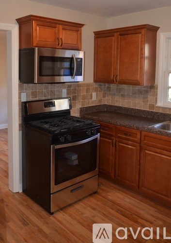 3411 Lark Lane 2 Beds Single Family Home for Rent - Photo Gallery 4