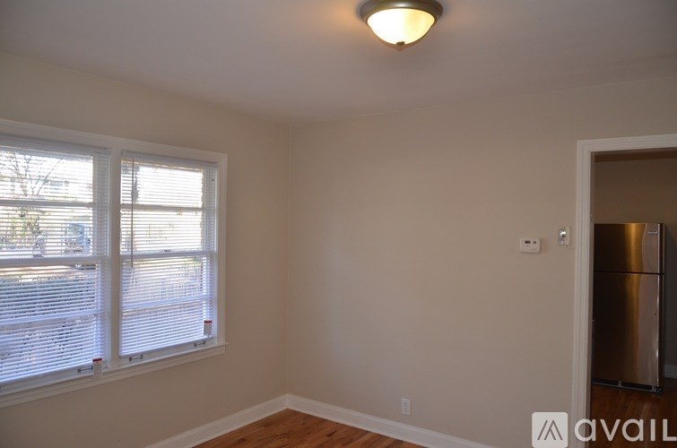 3411 Lark Lane 2 Beds Single Family Home for Rent - Photo Gallery 7