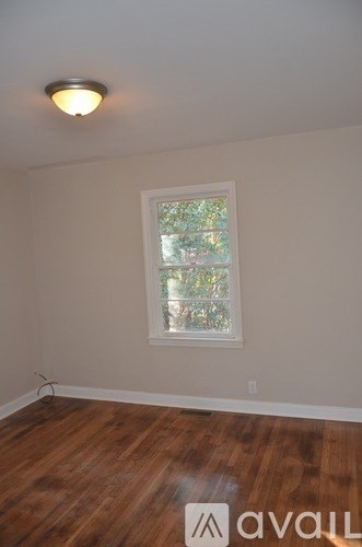 3411 Lark Lane 2 Beds Single Family Home for Rent - Photo Gallery 9