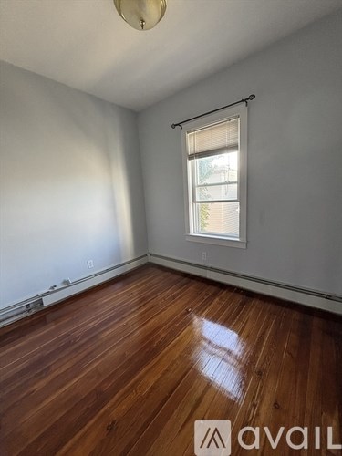 47 Middle St 3 Beds Apartment for Rent - Photo Gallery 6