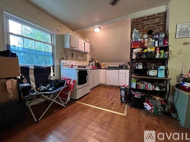 381 Forest Avenue 2 Beds Apartment for Rent - Photo Gallery 1