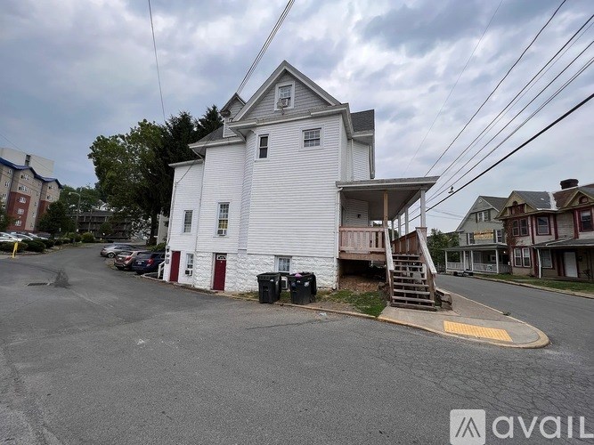 381 Forest Avenue 2 Beds Apartment for Rent - Photo Gallery 9