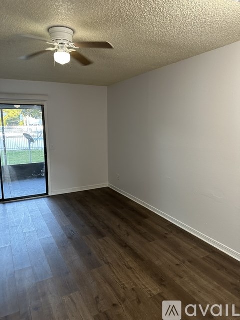 617 Ixoria Ave 2 Beds Apartment for Rent - Photo Gallery 2