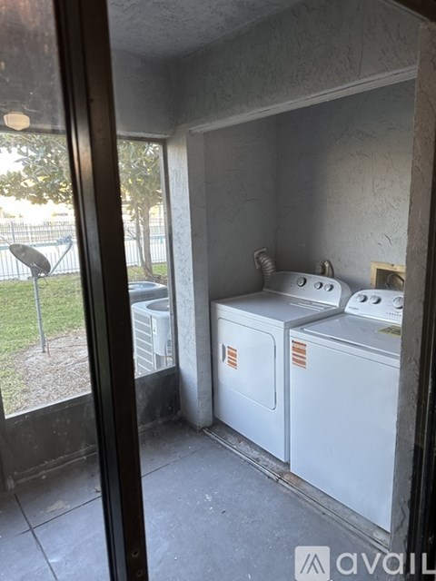 617 Ixoria Ave 2 Beds Apartment for Rent - Photo Gallery 20