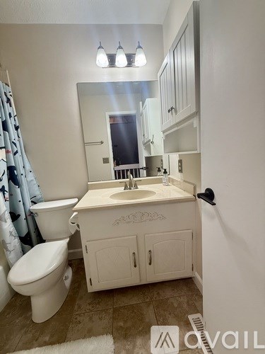 2305 South 165th Street 4 Beds Single Family Home for Rent - Photo Gallery 16