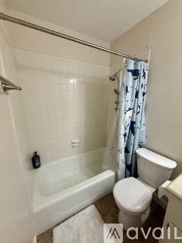 2305 South 165th Street 4 Beds Single Family Home for Rent - Photo Gallery 17