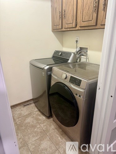 2305 South 165th Street 4 Beds Single Family Home for Rent - Photo Gallery 20