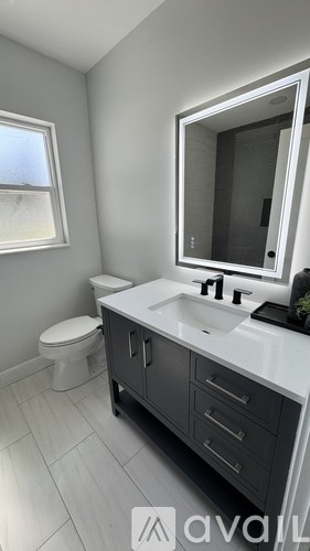 2936 27th Avenue North 2 Beds Single Family Home for Rent - Photo Gallery 9