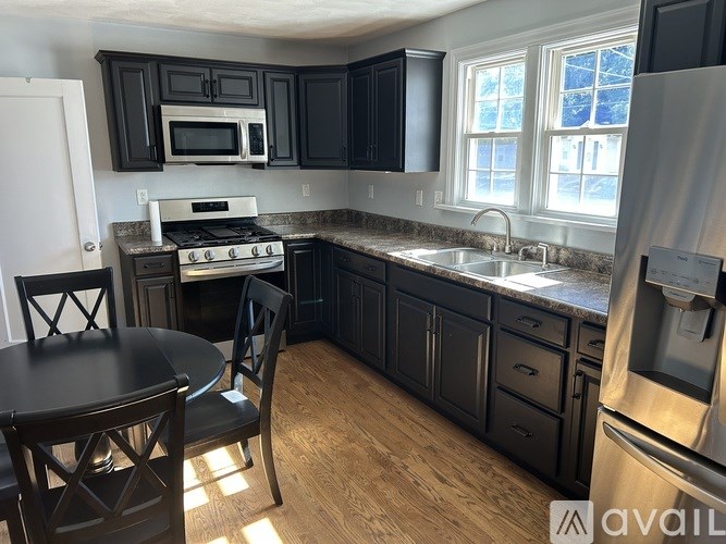 237 North 2nd Street 3 Beds Single Family Home for Rent - Photo Gallery 3