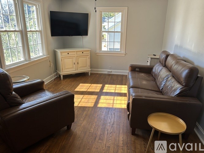 237 North 2nd Street 3 Beds Single Family Home for Rent - Photo Gallery 4