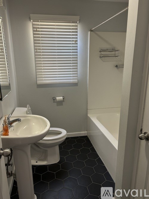 237 North 2nd Street 3 Beds Single Family Home for Rent - Photo Gallery 5