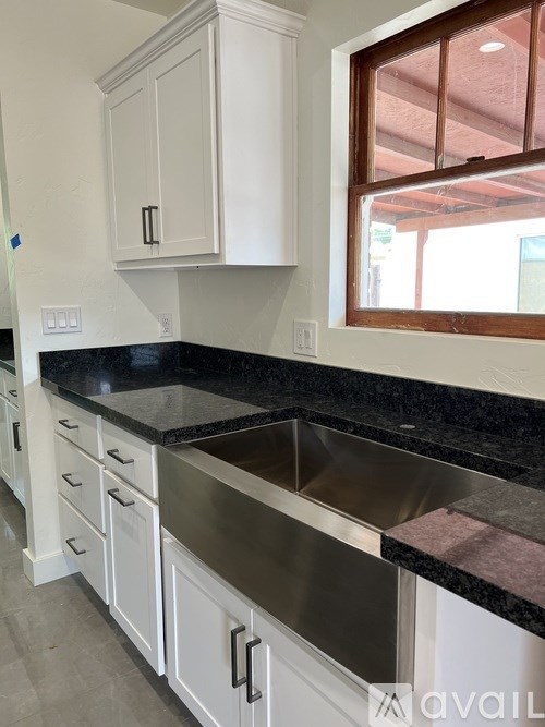 514 West Turney Avenue 2 Beds Single Family Home for Rent - Photo Gallery 7