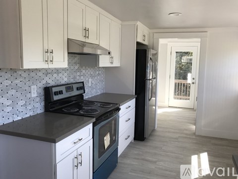 456 Unit A Linden Avenue 2 Beds Single Family Home for Rent - Photo Gallery 5