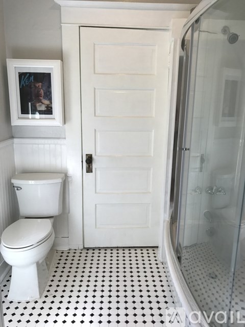 456 Unit A Linden Avenue 2 Beds Single Family Home for Rent - Photo Gallery 9