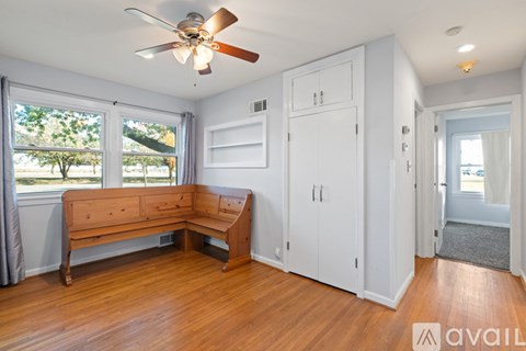 22 E Hawthorne St 3 Beds Single Family Home for Rent - Photo Gallery 13