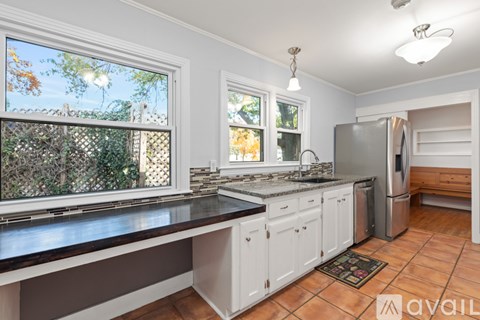 22 E Hawthorne St 3 Beds Single Family Home for Rent - Photo Gallery 18