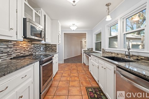 22 E Hawthorne St 3 Beds Single Family Home for Rent - Photo Gallery 19