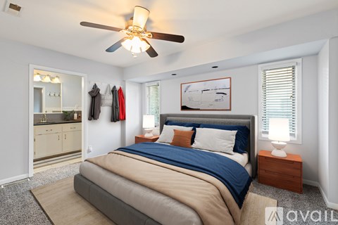 22 E Hawthorne St 3 Beds Single Family Home for Rent - Photo Gallery 28