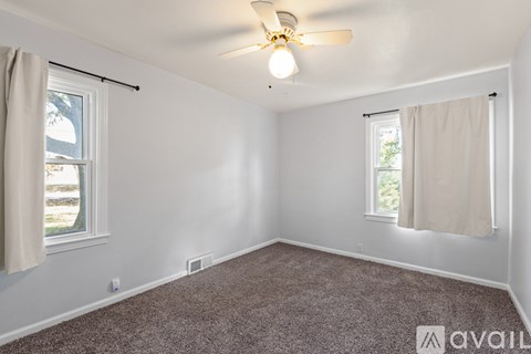 22 E Hawthorne St 3 Beds Single Family Home for Rent - Photo Gallery 31
