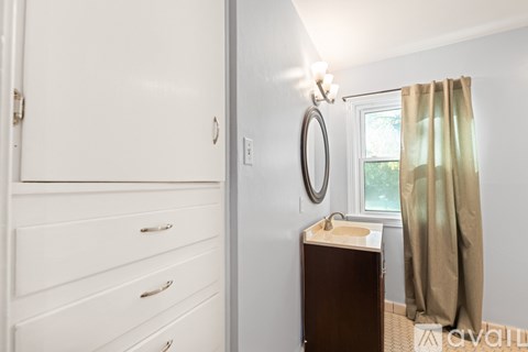 22 E Hawthorne St 3 Beds Single Family Home for Rent - Photo Gallery 34