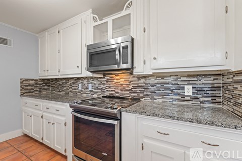 22 E Hawthorne St 3 Beds Single Family Home for Rent - Photo Gallery 38