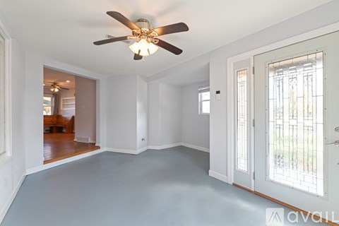 22 E Hawthorne St 3 Beds Single Family Home for Rent - Photo Gallery 8