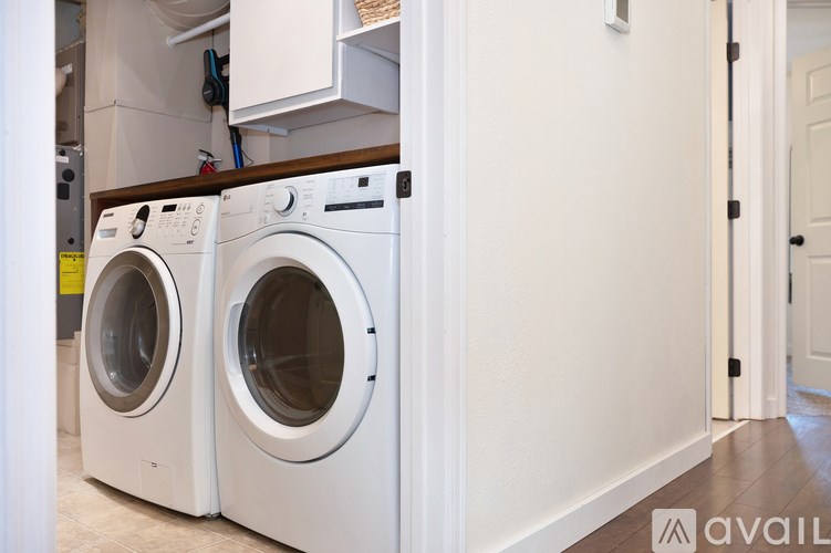 417 S Dollar St 3 Beds Single Family Home for Rent - Photo Gallery 13