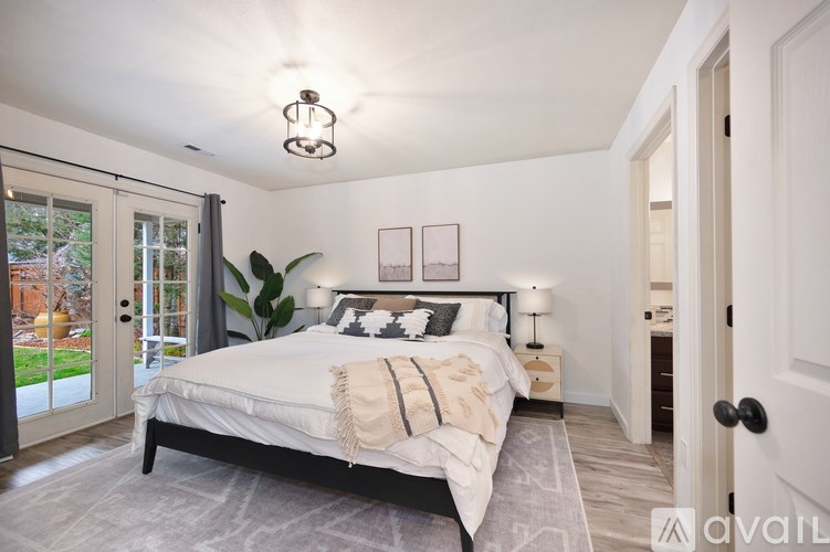 417 S Dollar St 3 Beds Single Family Home for Rent - Photo Gallery 9