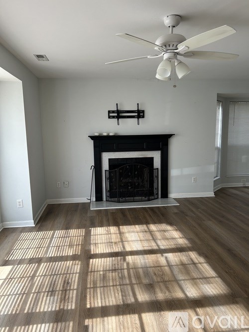 317 Clayton Crossing Place 2 Beds Apartment for Rent - Photo Gallery 3