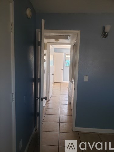 3560 North Tucson Boulevard 2 Beds Single Family Home for Rent - Photo Gallery 6