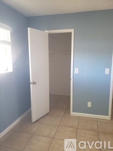 3560 North Tucson Boulevard 2 Beds Single Family Home for Rent - Photo Gallery 8