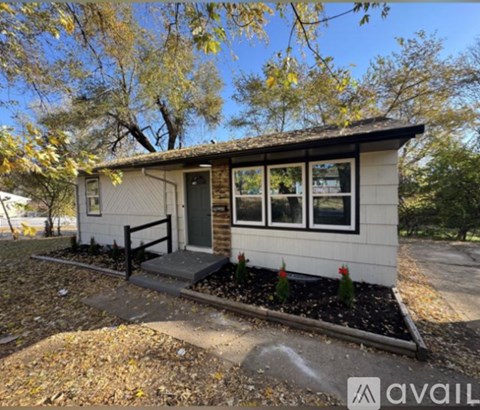 7701 E 47Th Terrace 3 Beds Apartment for Rent