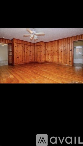 209 Long Circle 3 Beds Single Family Home for Rent - Photo Gallery 1