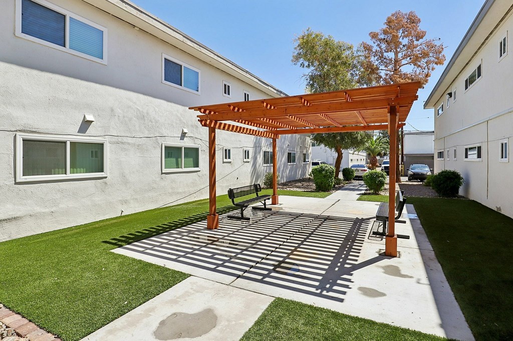 2635 Karen Ct Studio-2 Beds Conventional, Conventional, Conventional, Conventional, Conventional, Conventional for Rent - Photo Gallery 19