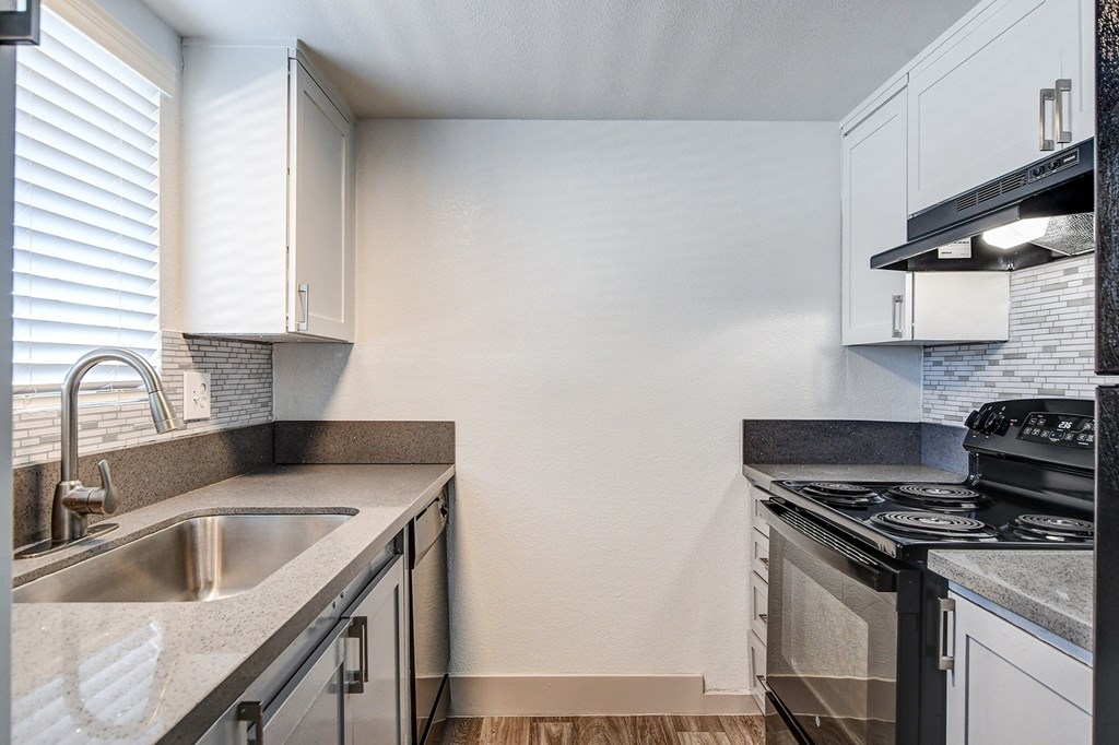 2635 Karen Ct Studio-2 Beds Conventional, Conventional, Conventional, Conventional, Conventional, Conventional for Rent - Photo Gallery 35