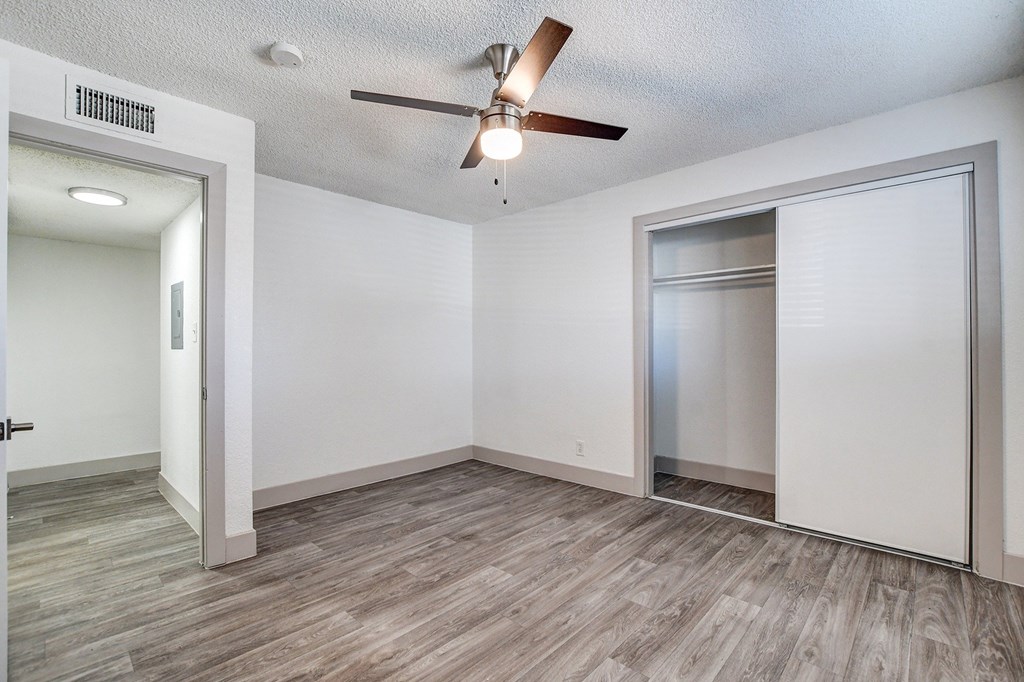 2635 Karen Ct Studio-2 Beds Conventional, Conventional, Conventional, Conventional, Conventional, Conventional for Rent - Photo Gallery 45