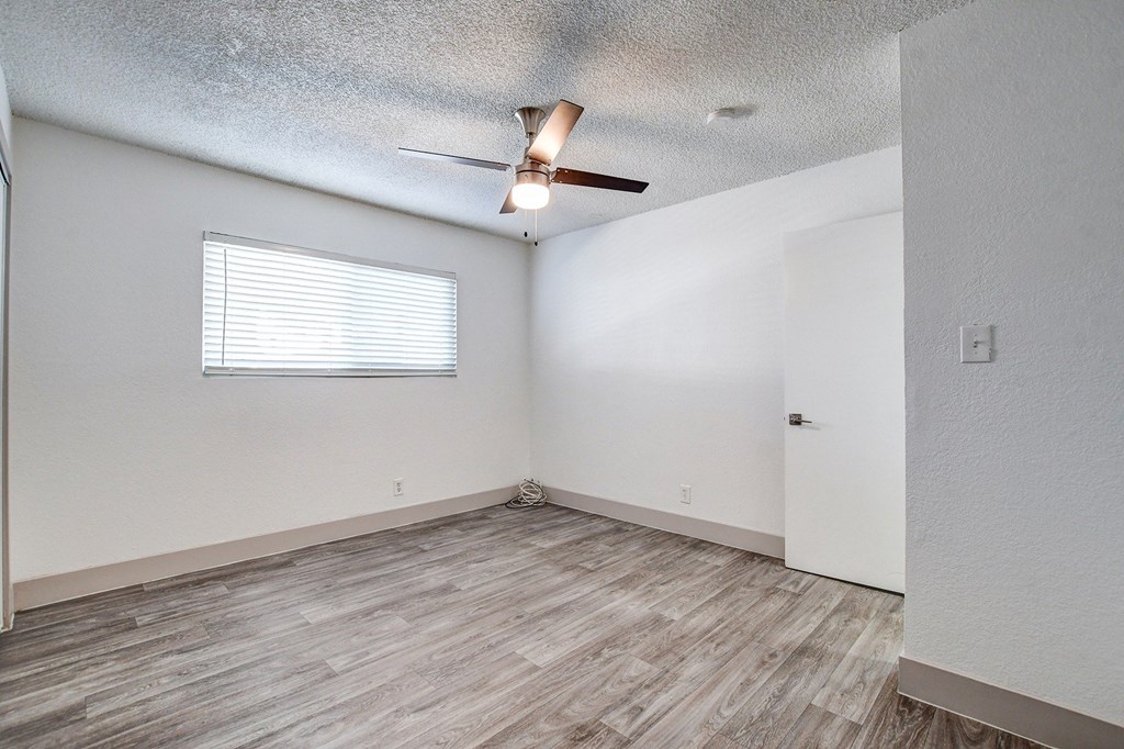 2635 Karen Ct Studio-2 Beds Conventional, Conventional, Conventional, Conventional, Conventional, Conventional for Rent - Photo Gallery 46