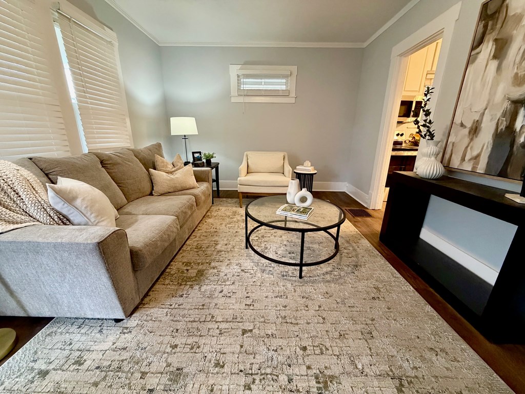 2707 Cleveland Blvd 3 Beds House for Rent - Photo Gallery 9