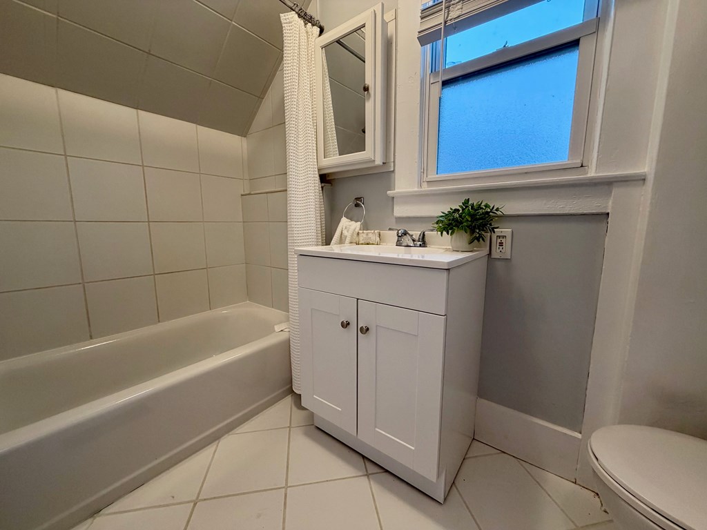 2707 Cleveland Blvd 3 Beds House for Rent - Photo Gallery 7