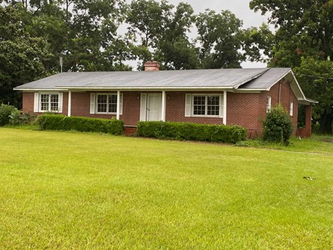 1305 North Eufaula Avenue 3 Beds Apartment for Rent