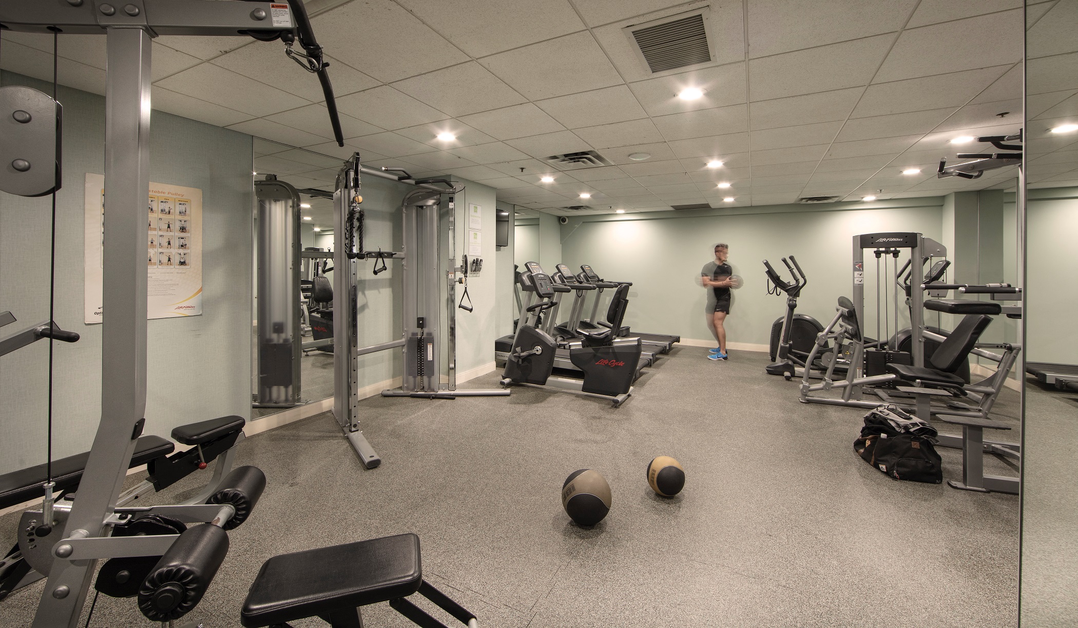 studio apartment - The Torontonian, Toronto - unit 2109 2