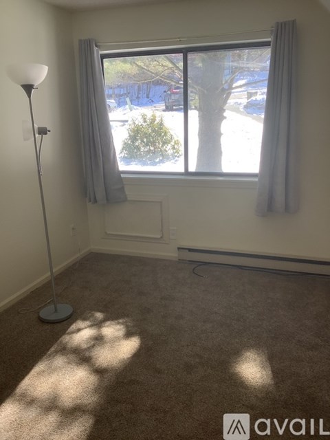 Fox Run 2 Beds Apartment for Rent