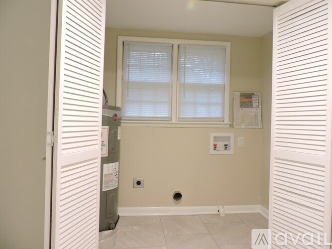 355 9th Avenue North 3 Beds Apartment for Rent - Photo Gallery 21