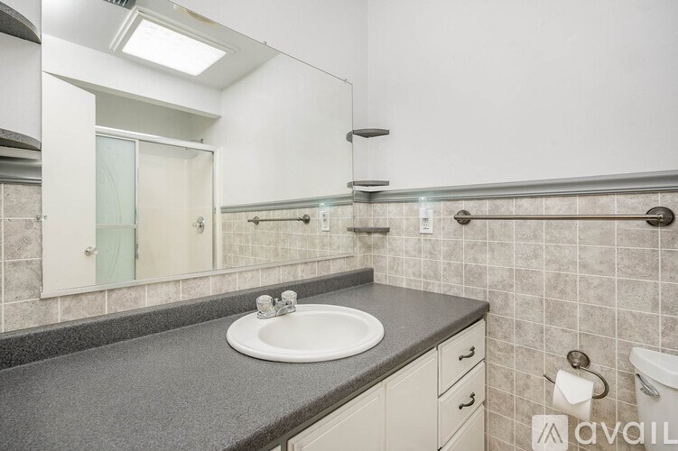 2908 Ivy St 3 Beds Single Family Home for Rent - Photo Gallery 5