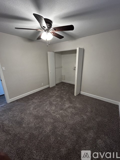 8020 East Oak Street 2 Beds Townhouse for Rent - Photo Gallery 7